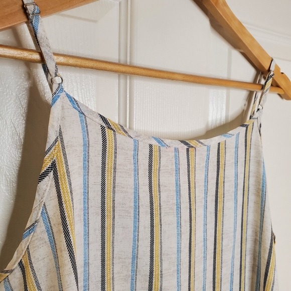 Casual Tank Top - Picture 4 of 4